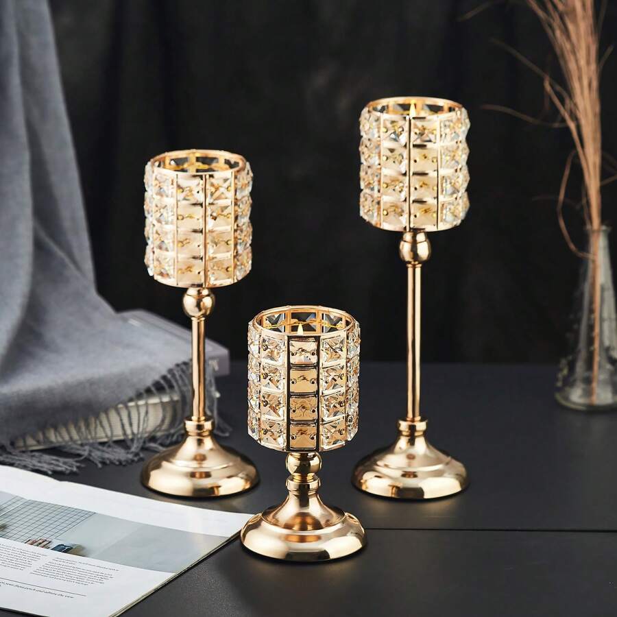 IT - Classic Gold Candle Holder